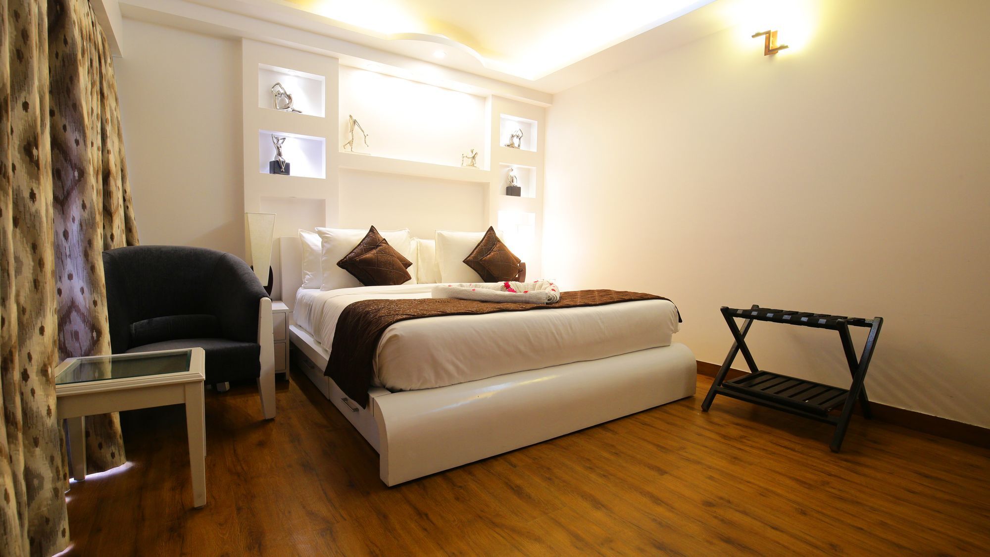 The Swiss Village Resort Nainital Exterior photo
