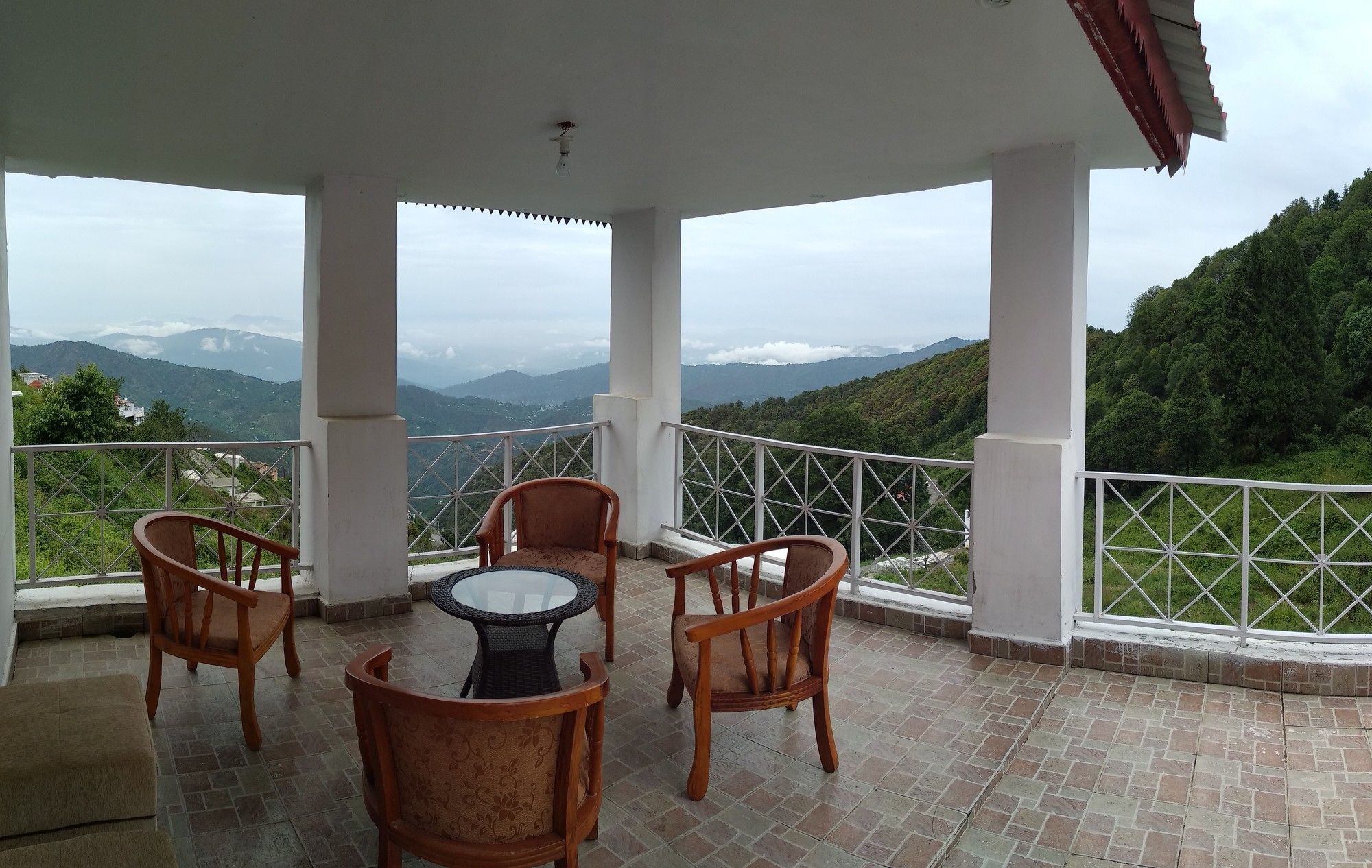 The Swiss Village Resort Nainital Exterior photo