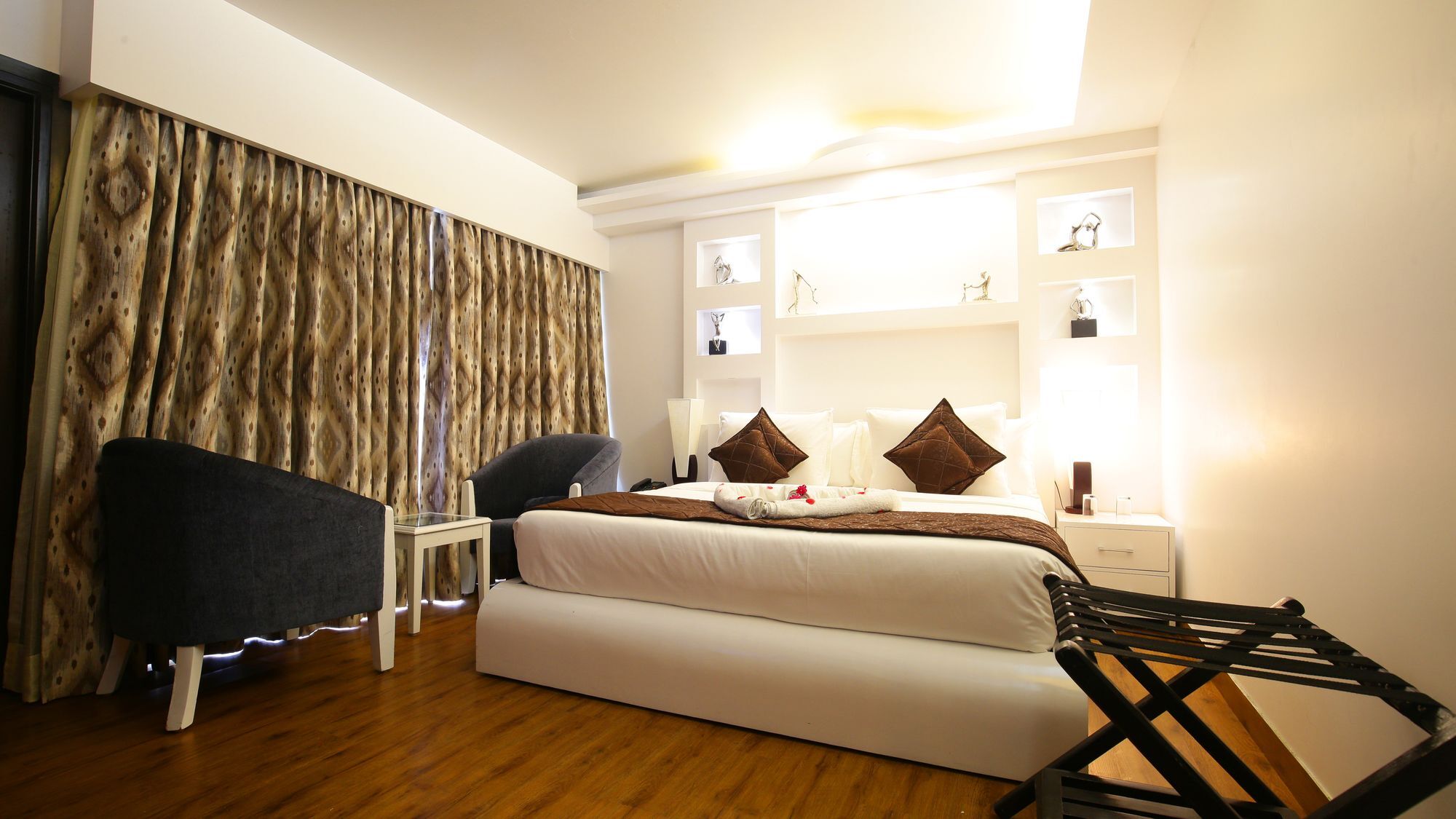 The Swiss Village Resort Nainital Exterior photo