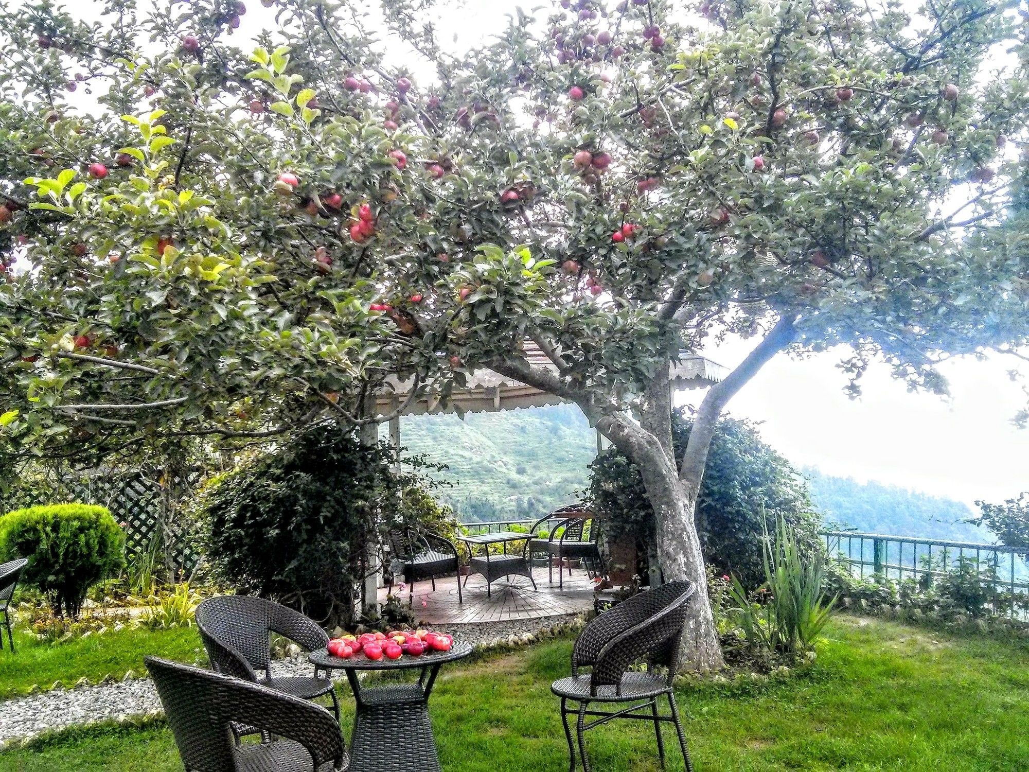 The Swiss Village Resort Nainital Exterior photo