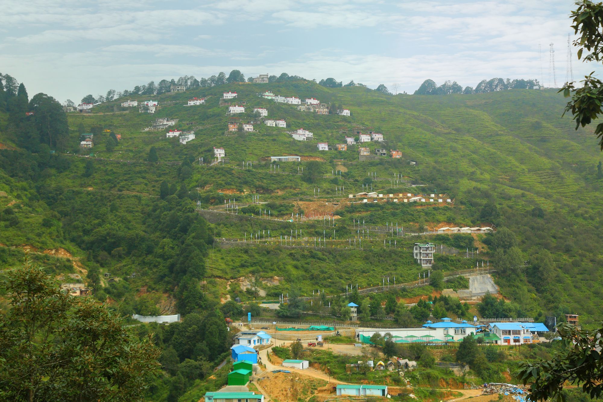 The Swiss Village Resort Nainital Exterior photo