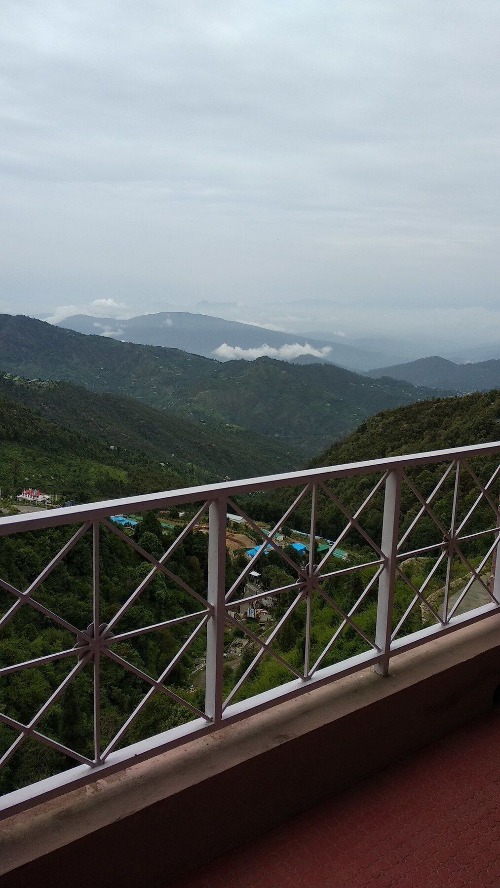 The Swiss Village Resort Nainital Exterior photo